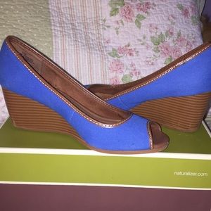NATURALIZER Cobalt Blue Wedge Heels